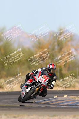 media/Mar-09-2024-SoCal Trackdays (Sat) [[bef1deb9bf]]/12-Turn 2 (245pm)/